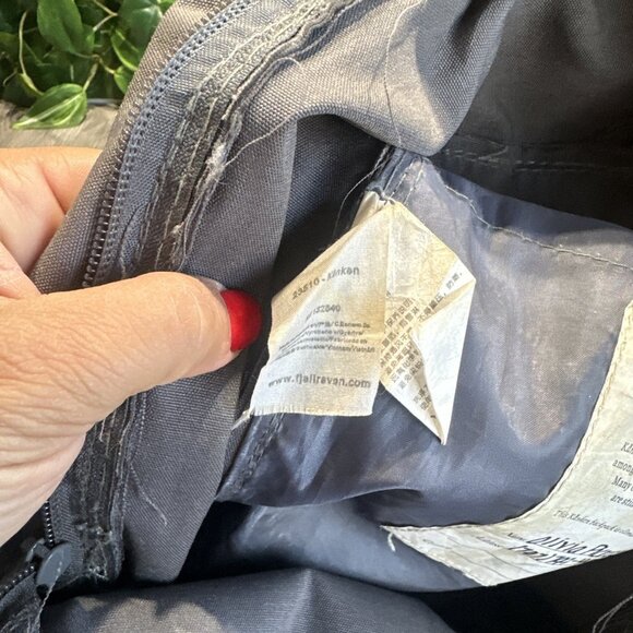 Fjallraven Kanken Classic Backpack 23510 Gray School Hiking Travel main image 7